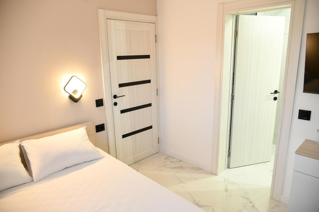 Hotel Pansion Eden Ni Exterior foto